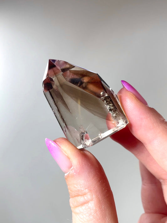 Pointe Quartz fumé de Madagascar