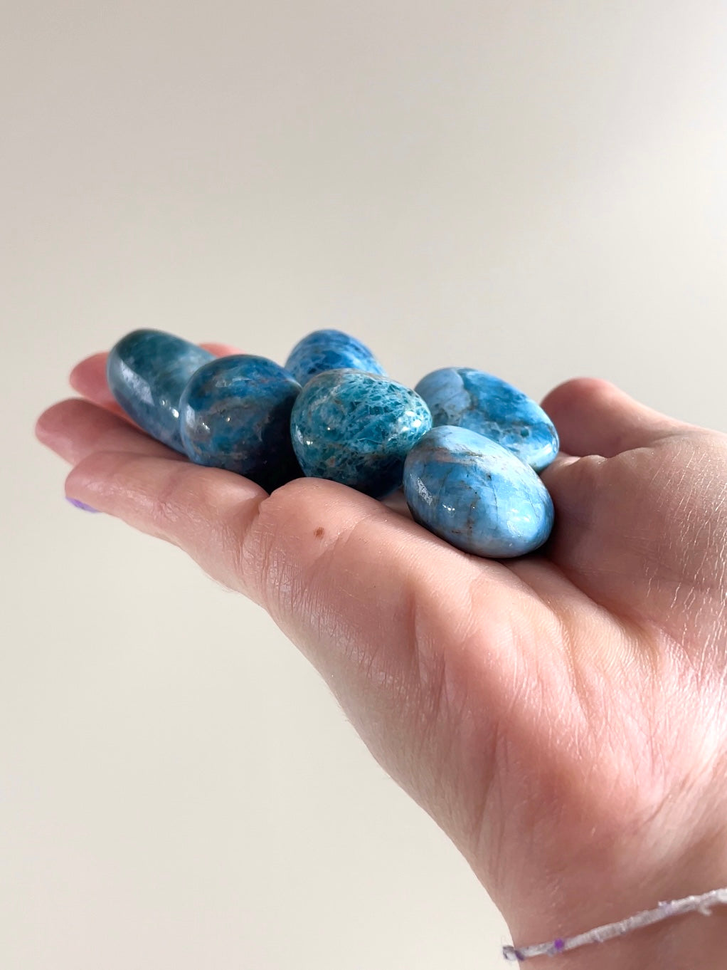 Pierre roulée Apatite bleue