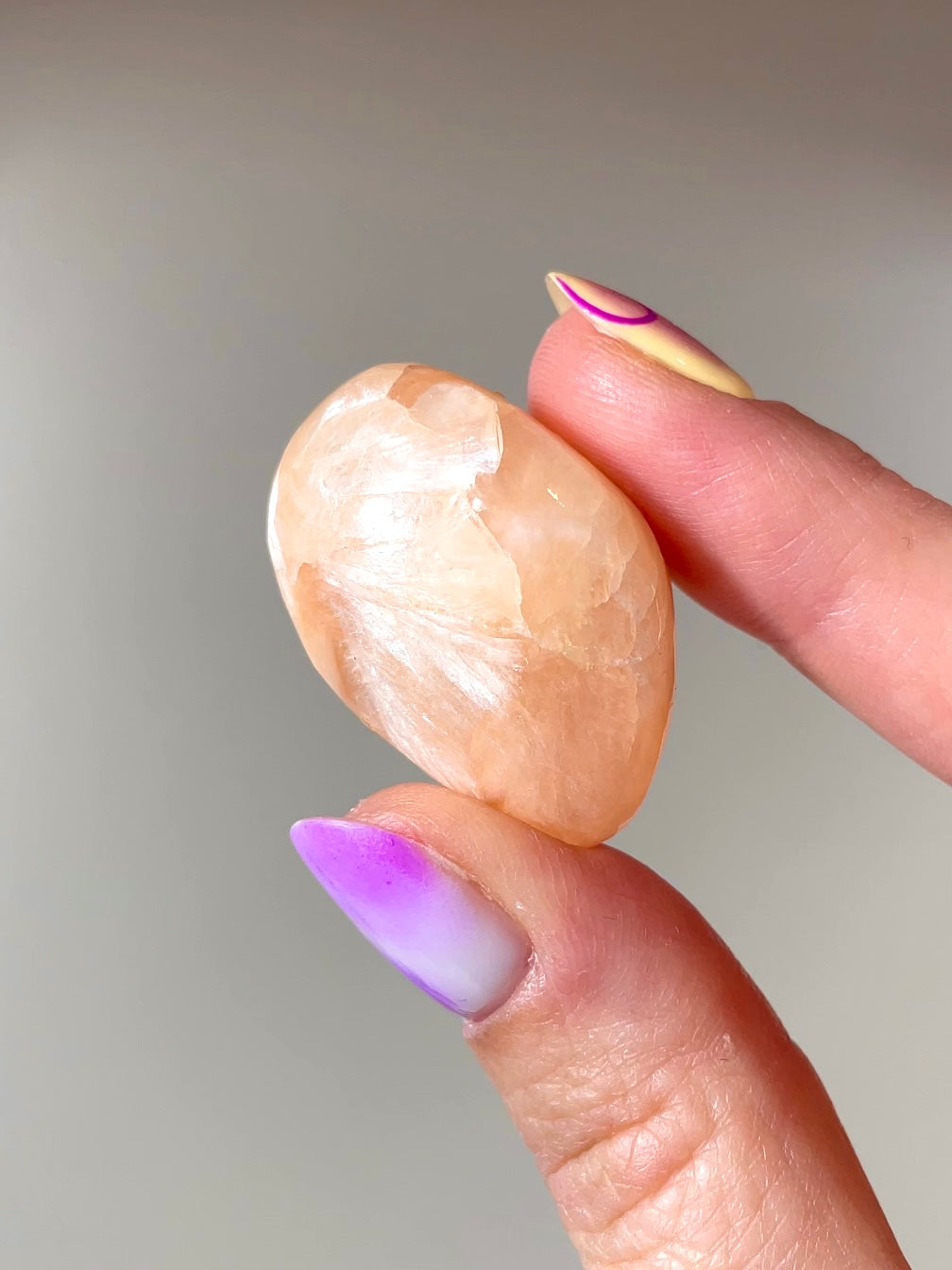 Pierre roulée Stilbite