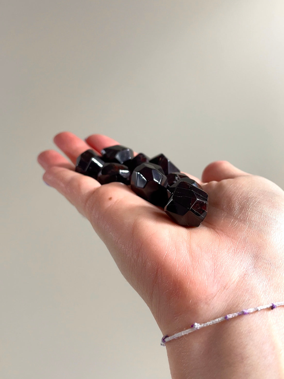 Pierre facettée Grenat