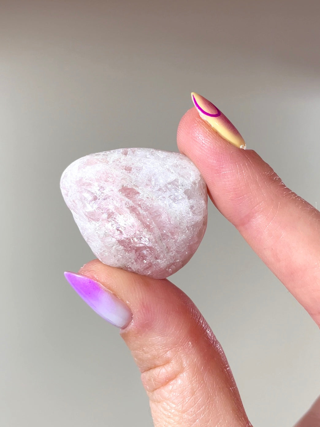 Pierre roulée Morganite