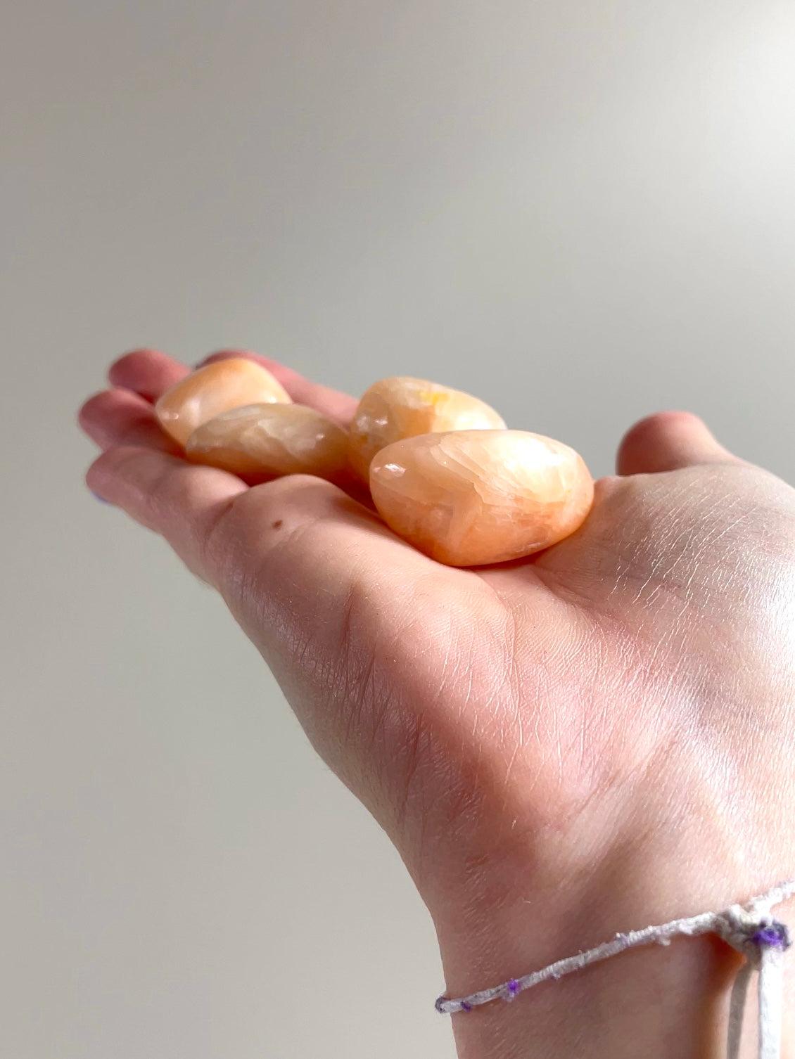 Pierre roulée Stilbite