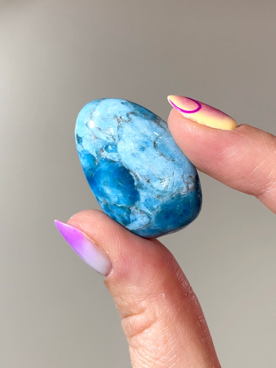 Pierre roulée Apatite bleue