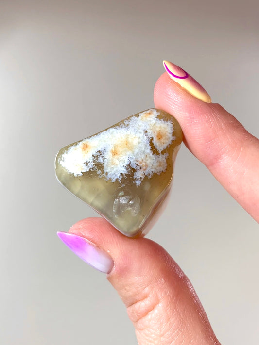 Pierre roulée Opale Calcédoine